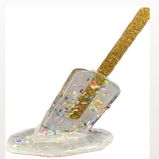 ICE POP MELTING