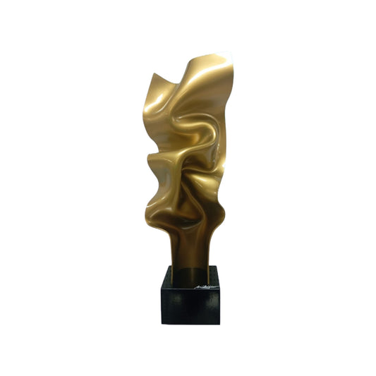 ESCULTURA DE PEDESTAL DORADA