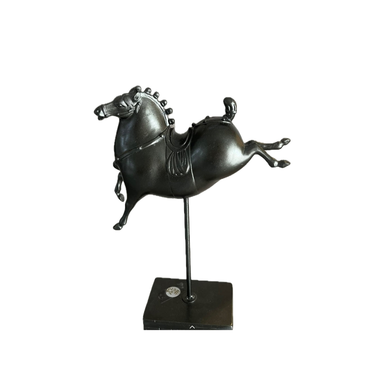 SCULPTURE HORSE
